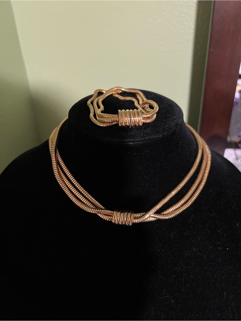 2 PC set Gold-Tone Multi-Strand Snake Chain Necklace and Bracelet Set magnetic